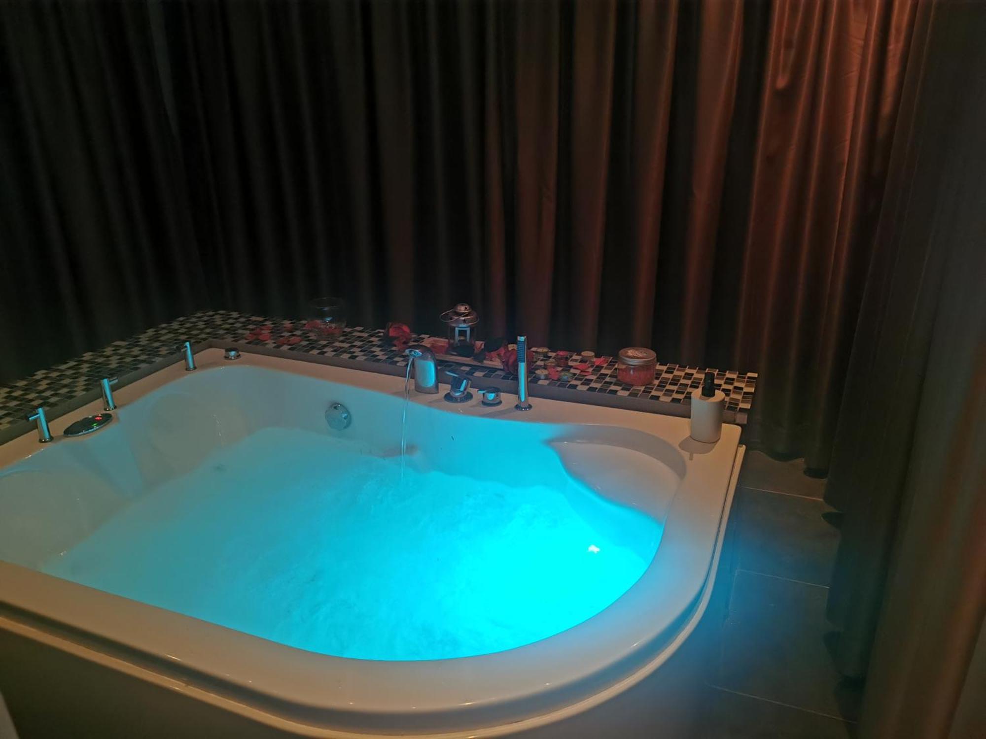 Intima Spa Apartmani Белград Номер фото